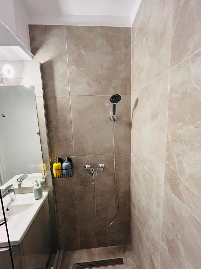 Appartamento Modern Studio Near The Old Town Center, Subway, Park And Mall Bucarest